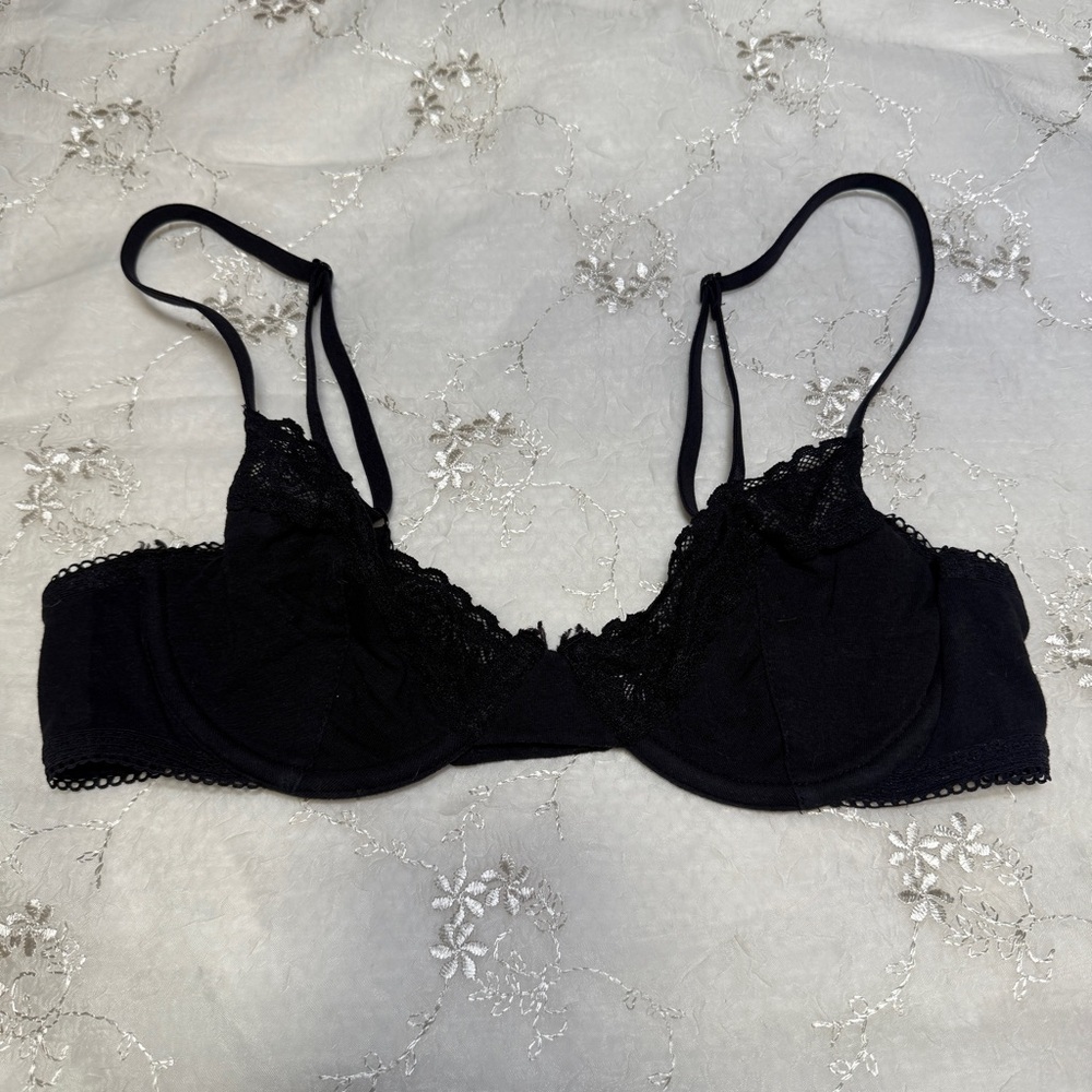 Savage x Fenty Black Lace Bralette Size 34B - Picture 2 of 5